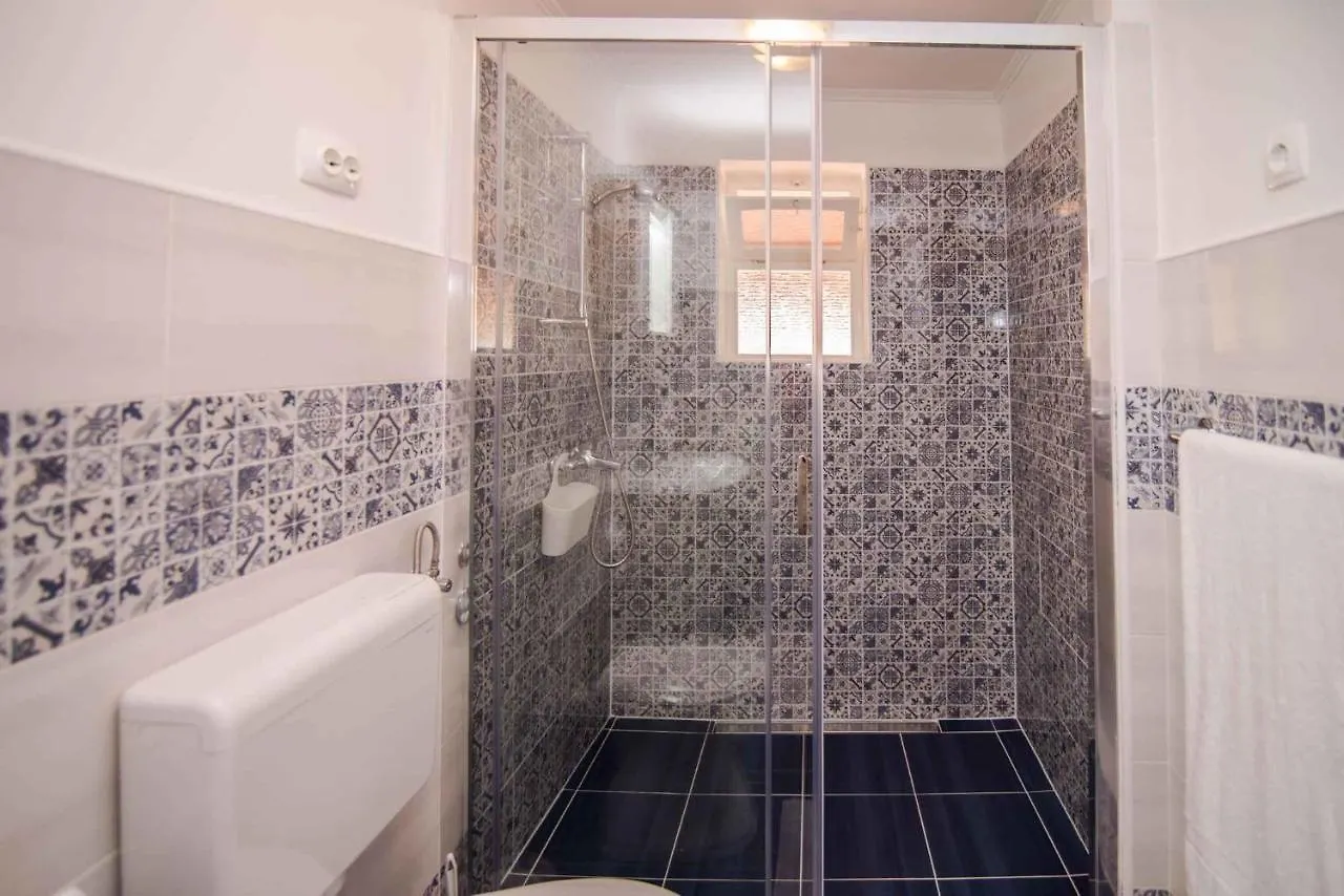 Apartments In Veli Losinj 14929