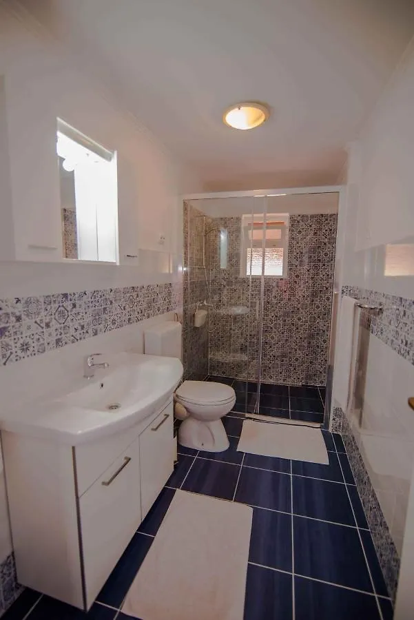 Apartments In Veli Losinj 14929