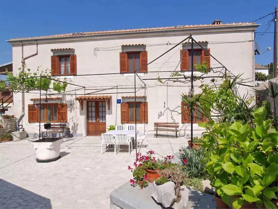 Apartments In Veli Losinj 14929