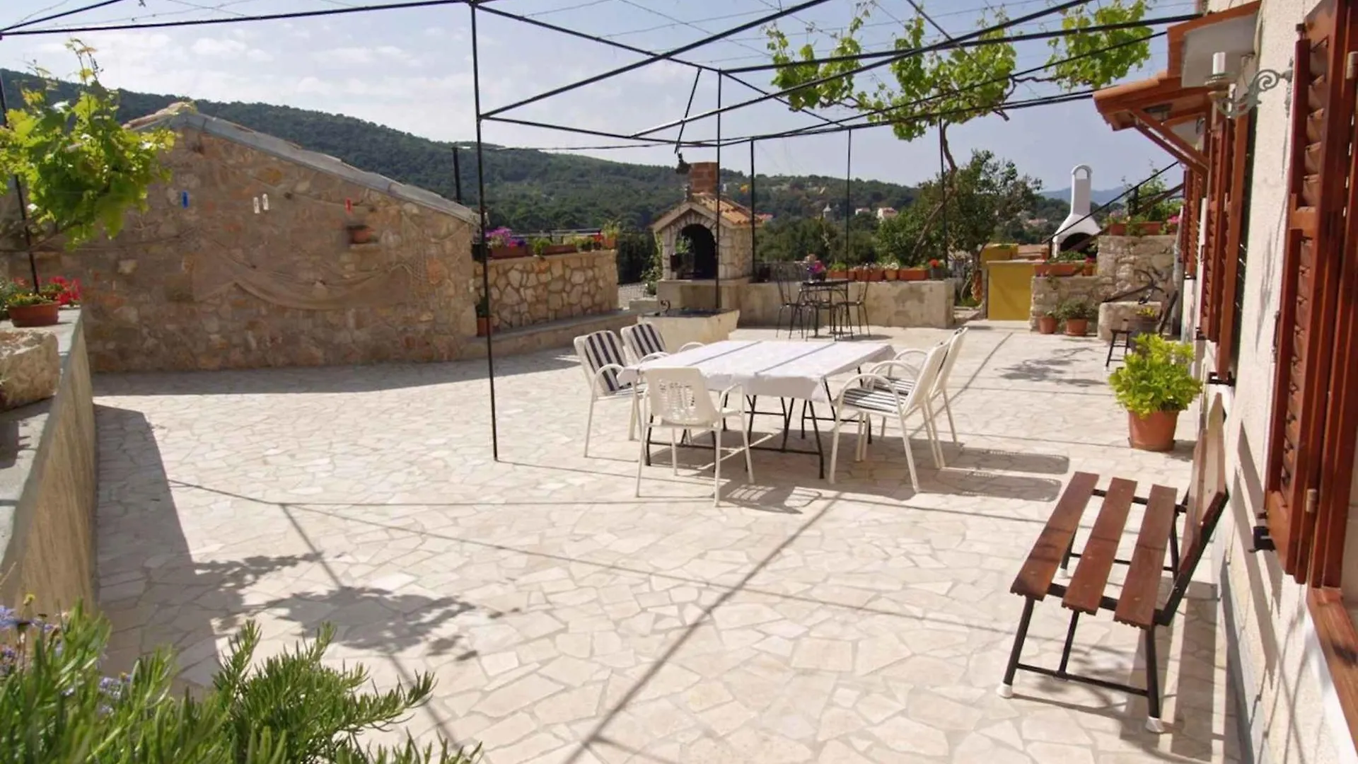 Apartments In Veli Losinj 14929
