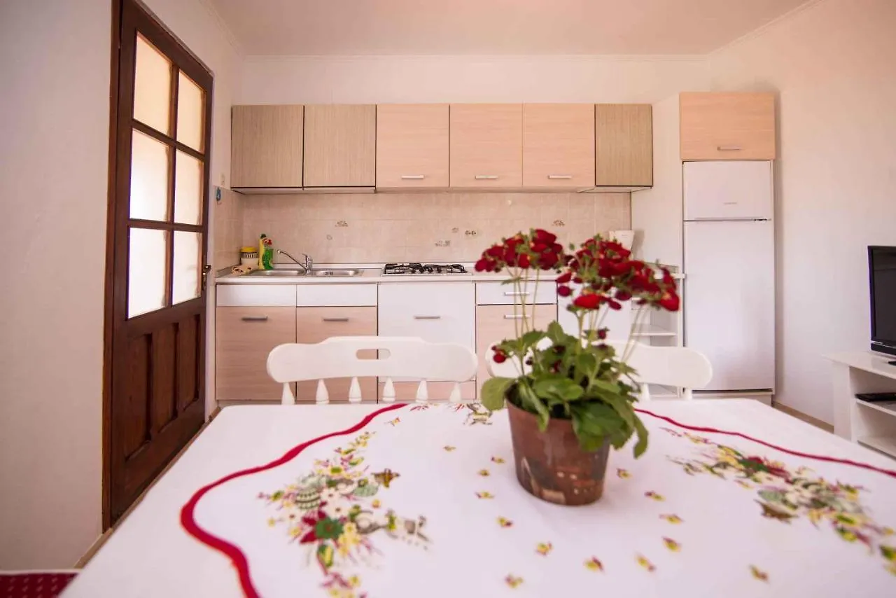 Apartments In Veli Losinj 14929